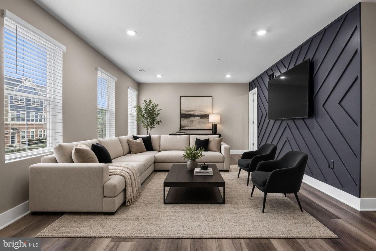 4175 Brodie Pl - Photo 5 of 33