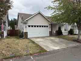 featured image of 6050 Sycamore Ln Ne #1