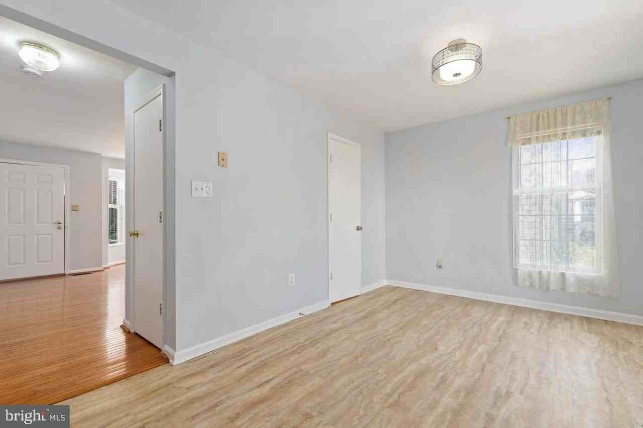 11420 Tulip Poplar Ter - Photo 7 of 41
