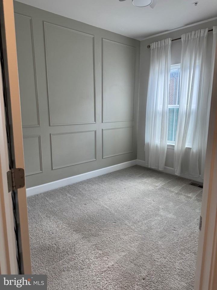 140 Albany Pl - Photo 7 of 14