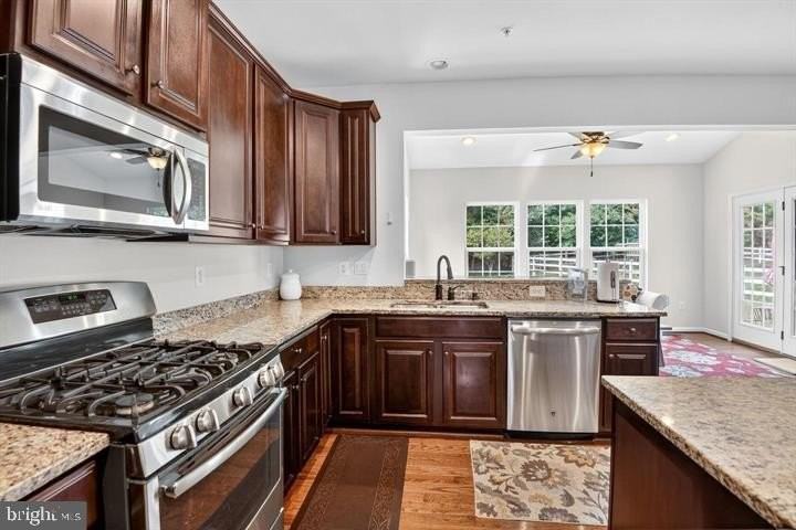5004 Saint Georges Chapel Ln - Photo 7 of 46