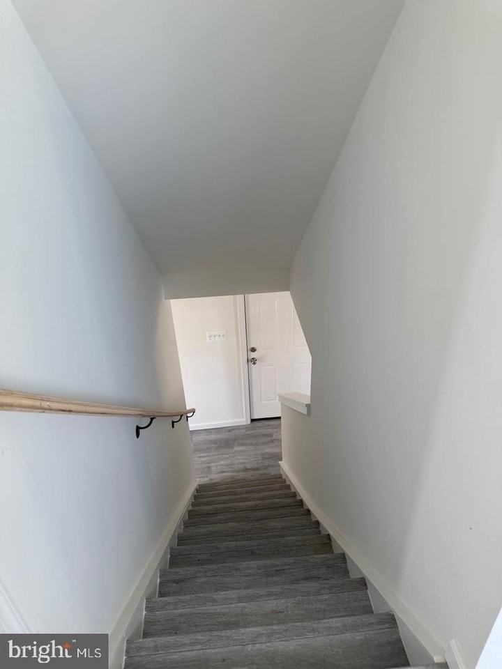 3809 Main St - Photo 7 of 12