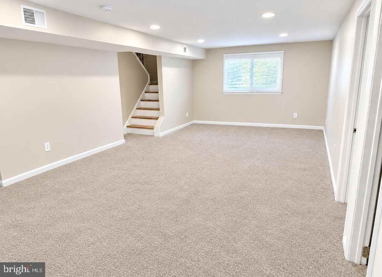 126 Knollwood Dr - Photo 6 of 9