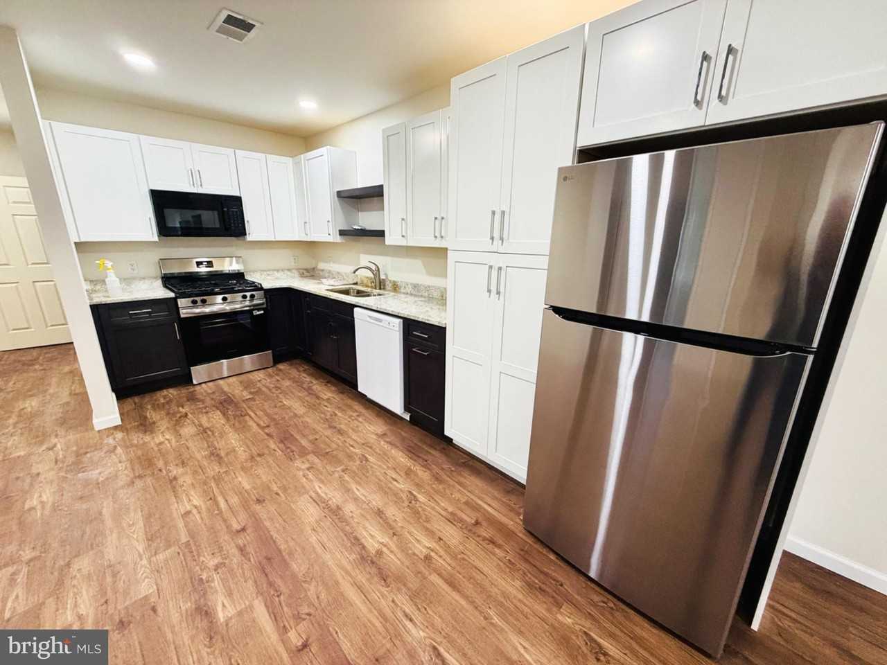 1193 Gershal Ave - Photo 2 of 13