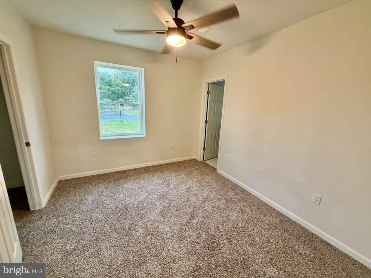 1193 Gershal Ave - Photo 7 of 13