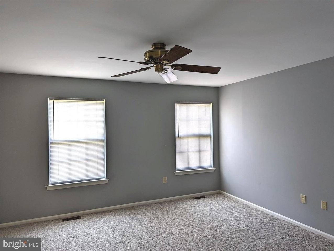 215 Sequoia Dr - Photo 7 of 15