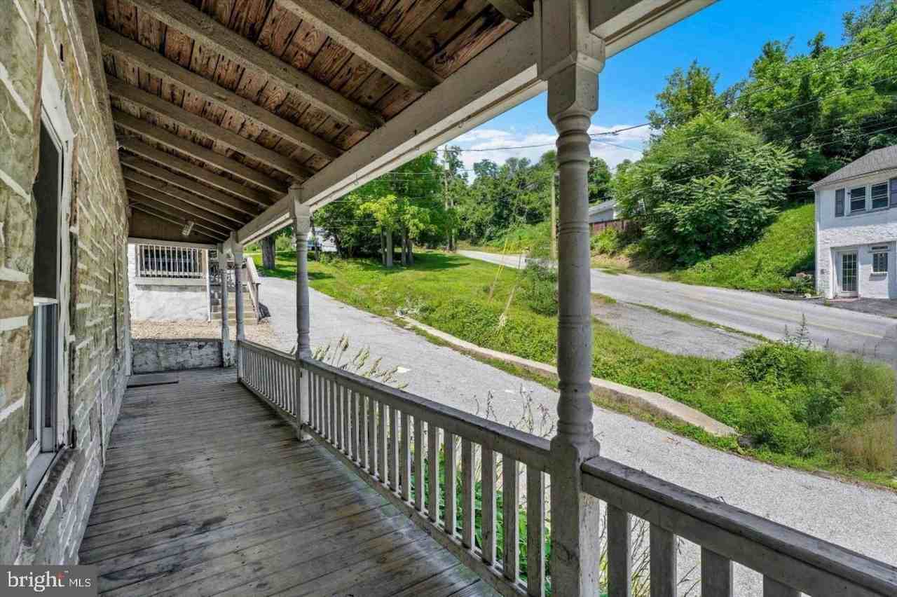 60 Irish Ln - Photo 4 of 50