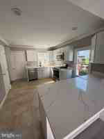 featured image of 324 W Chestnut St
