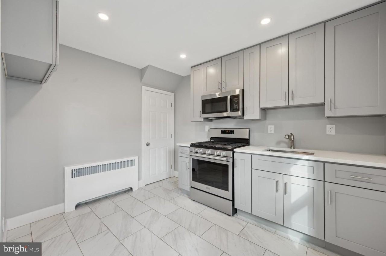 1230 Macdade Blvd - Photo 7 of 16