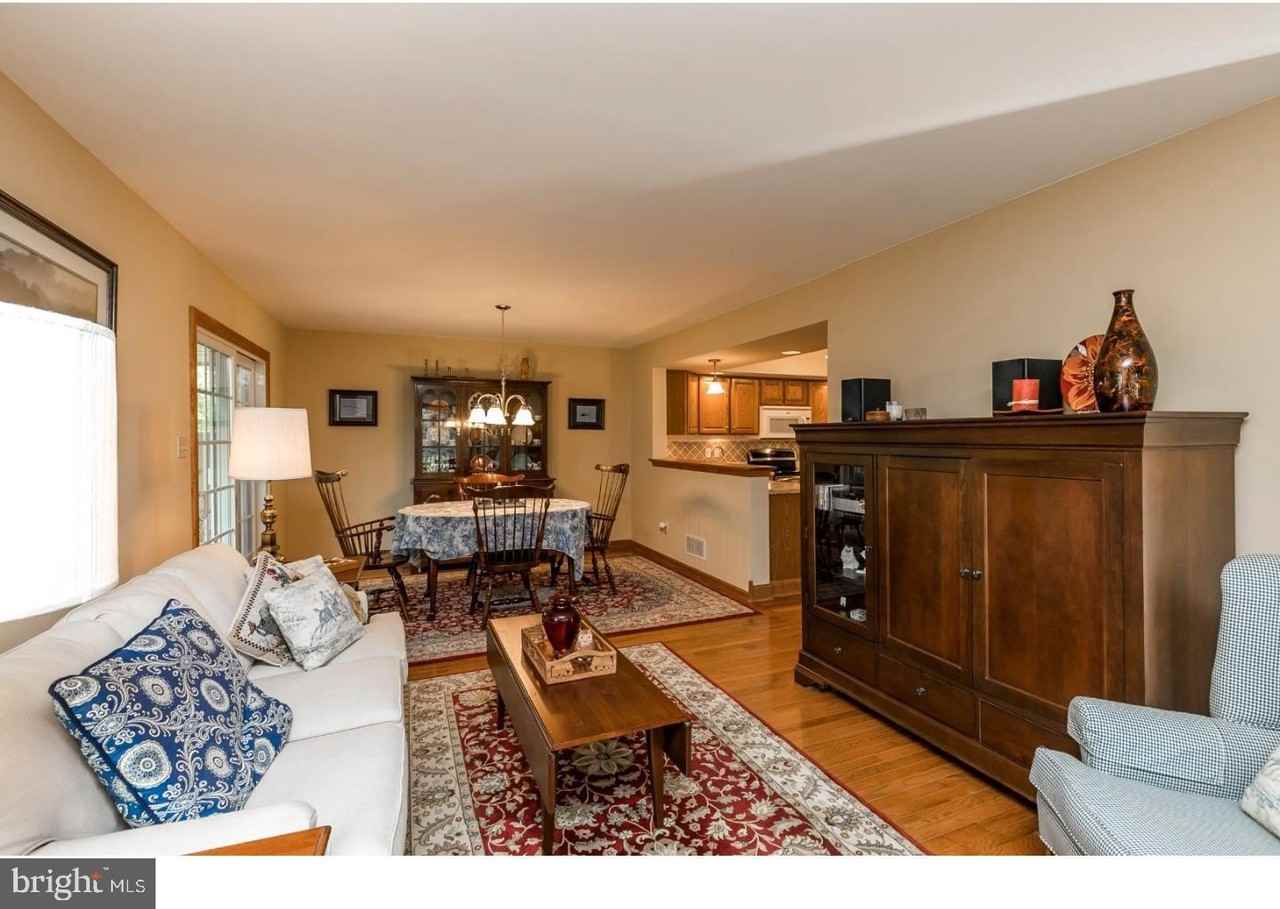202 Nelis Ct - Photo 4 of 25
