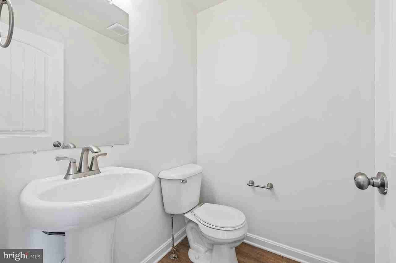 60 Brookside Ave - Photo 7 of 20