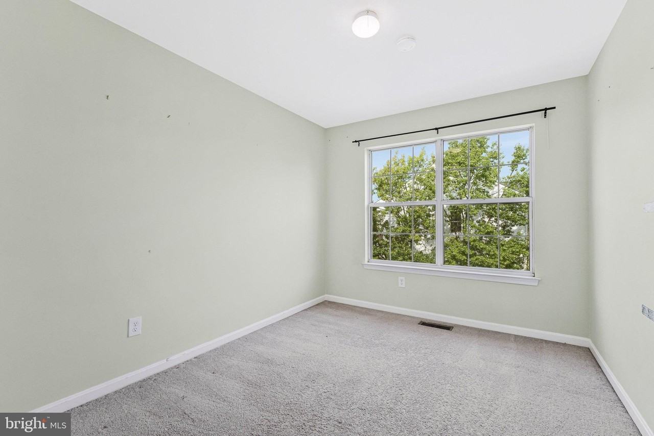45514 Baggett Ter - Photo 7 of 38