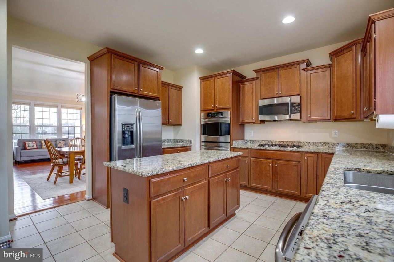 7536 San Diego Ct - Photo 6 of 50