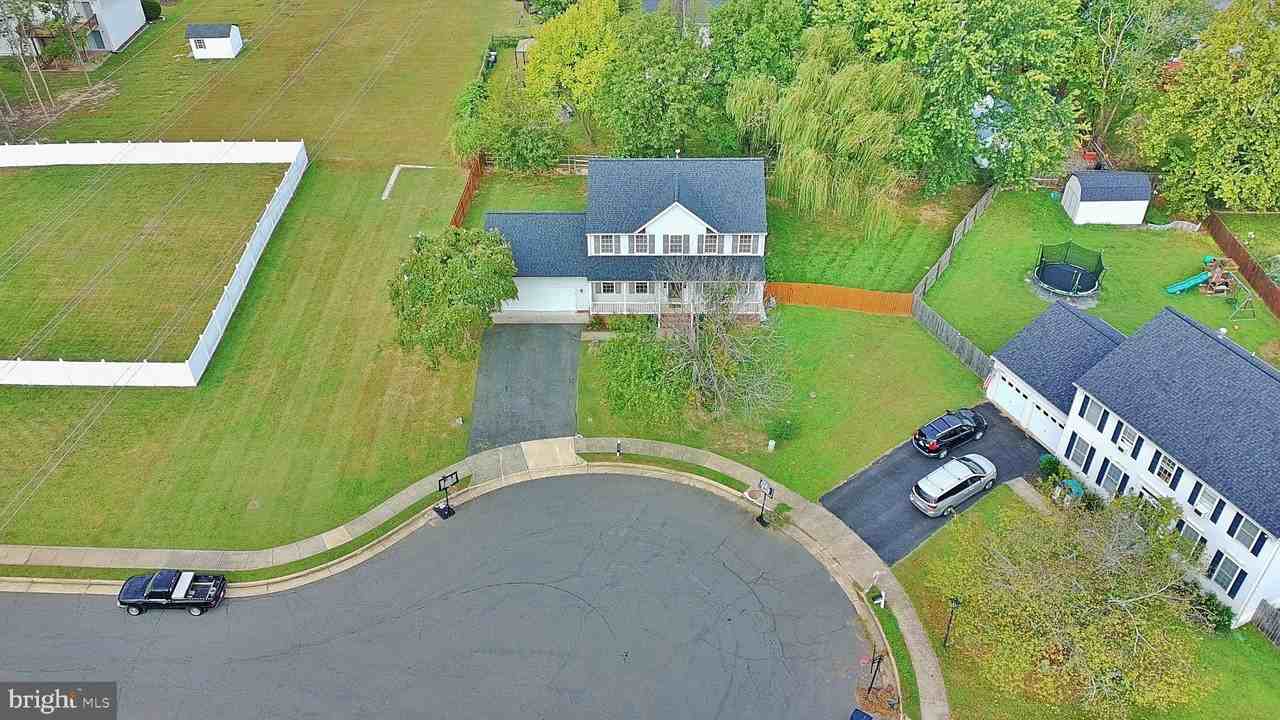 34 Ashcroft Dr - Photo 3 of 49