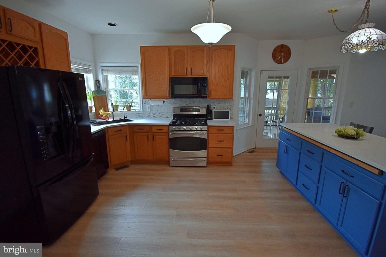 34 Ashcroft Dr - Photo 6 of 49