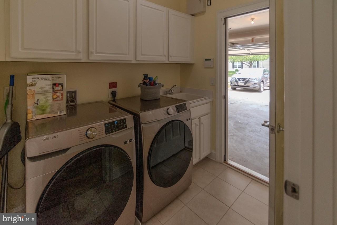 57 Denison St - Photo 7 of 16