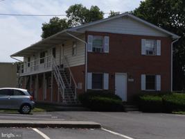 featured image of 2332 Wilson Blvd #1
