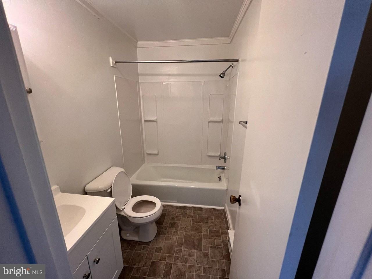 2332 Wilson Blvd #1 - Photo 3 of 5