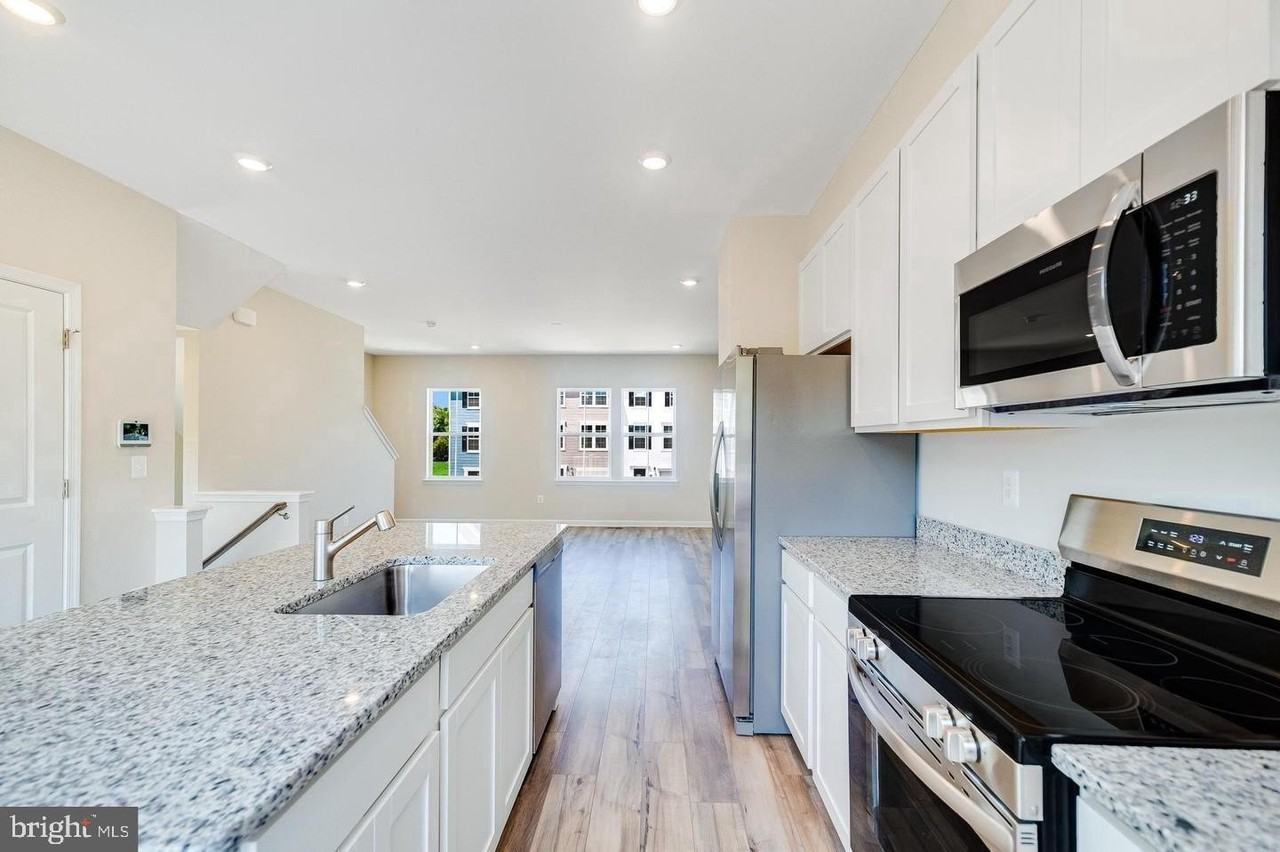 64 Bigler Rd - Photo 3 of 17