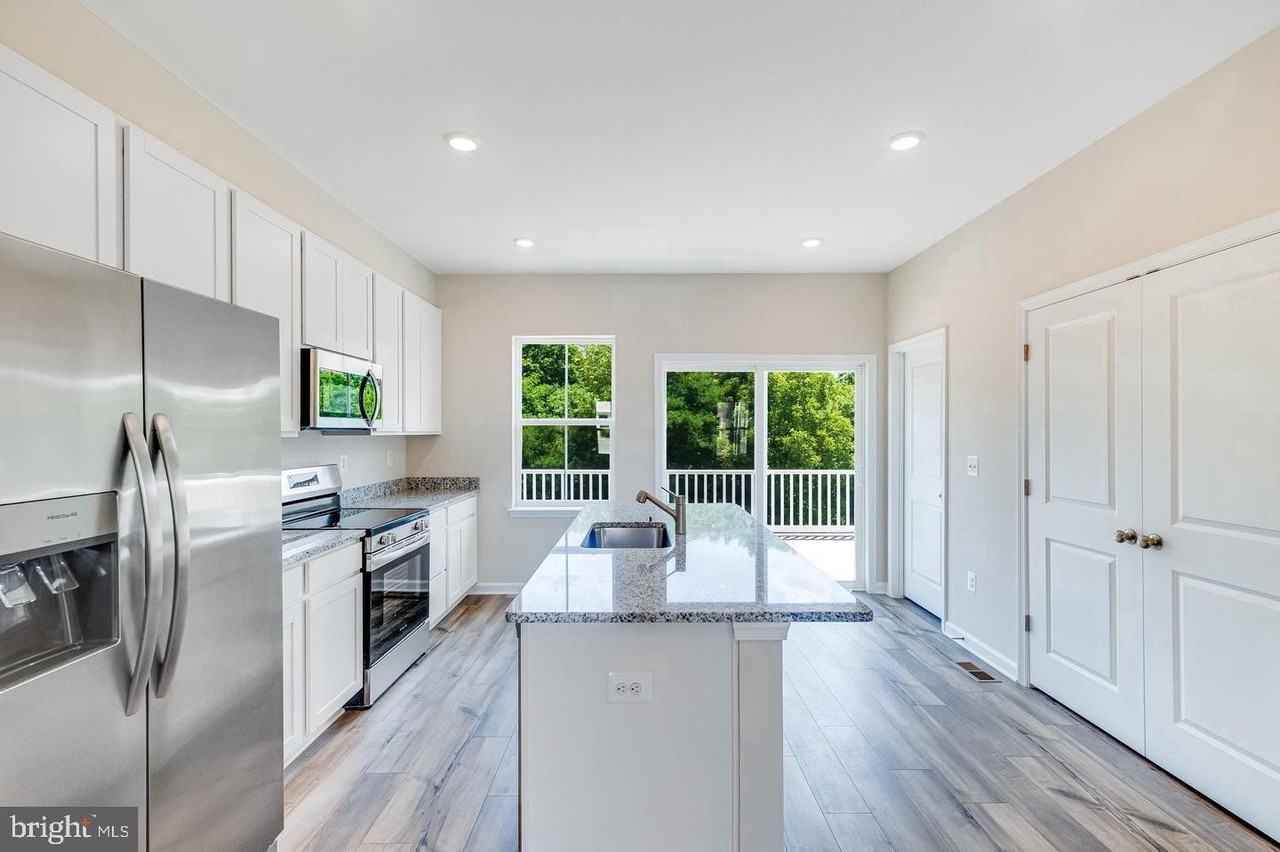 64 Bigler Rd - Photo 4 of 17