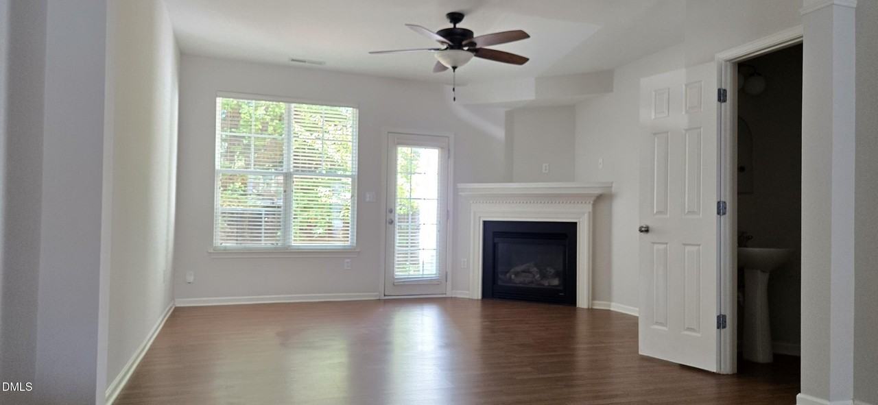 8825 Camden Park Dr - Photo 6 of 18