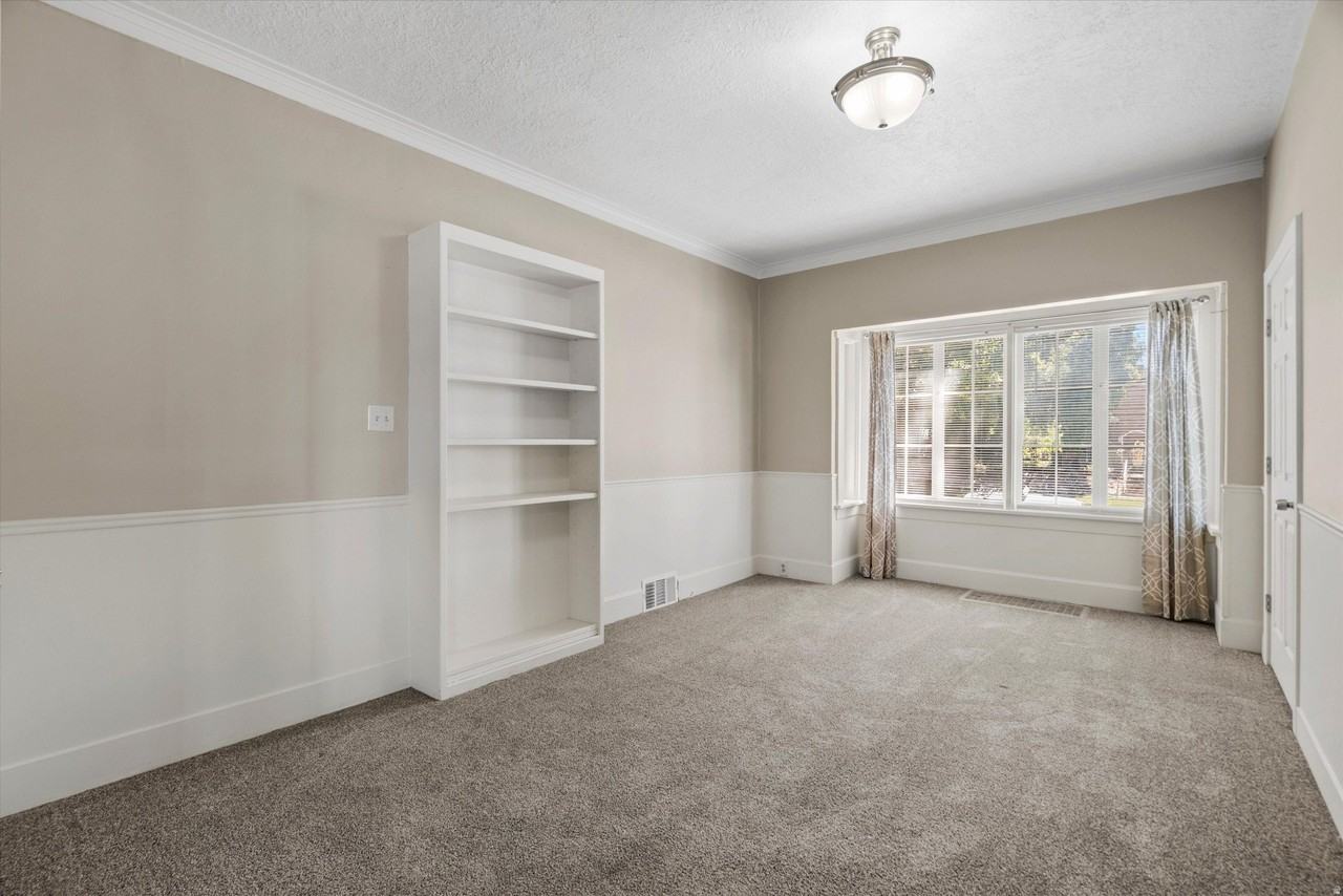 2780 Madison Ave - Photo 7 of 26
