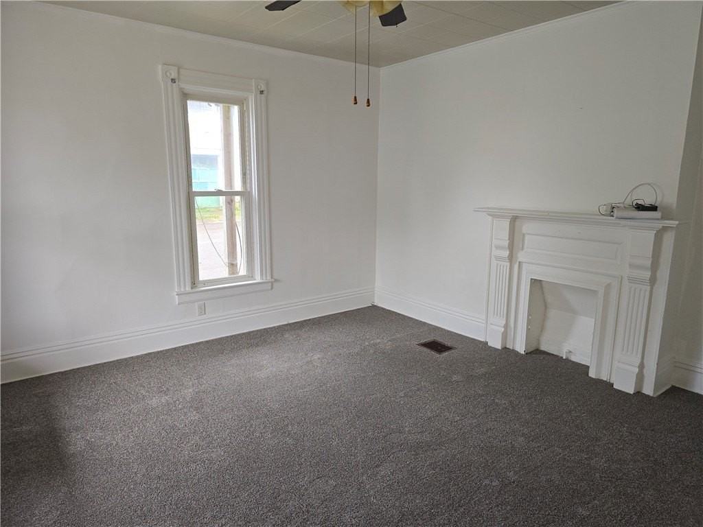 318 Fairview Ave - Photo 5 of 14