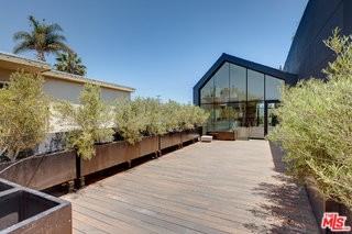 209 Hollister Ave - Photo 3 of 8