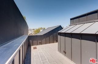 209 Hollister Ave - Photo 5 of 8