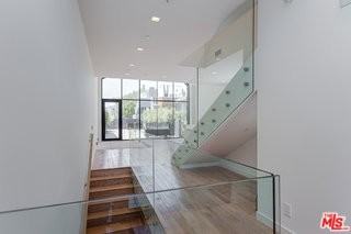 209 Hollister Ave - Photo 7 of 8