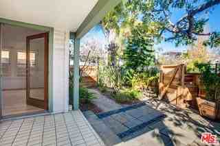 1548 Cabrillo Ave - Photo 2 of 8