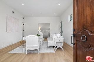 1203 N Vista St - Photo 4 of 8
