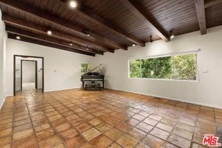 2370 Nichols Canyon Rd - Photo 4 of 8