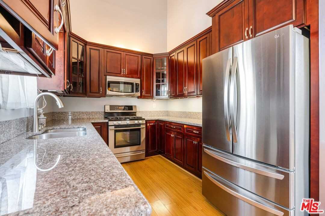 3910 Moore St #201 - Photo 7 of 8