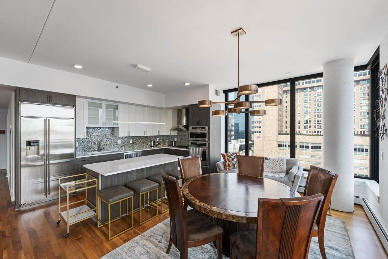 740 Portland Ave #1517 - Photo 3 of 48