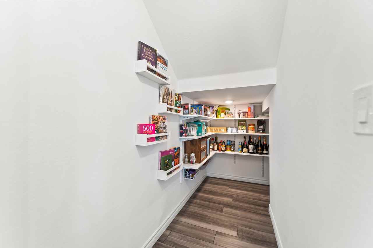 7204 N Decatur Blvd #1 - Photo 5 of 30