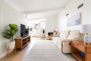featured image of 5582 Baja Dr #1