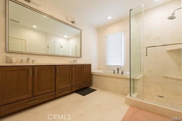 61 Stetson - Photo 4 of 6