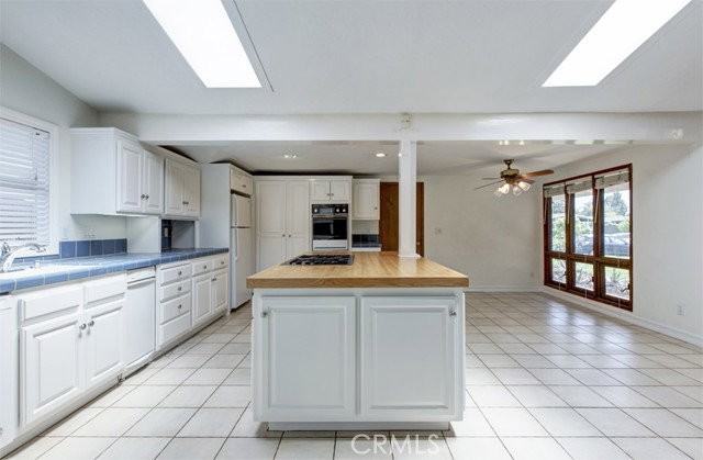 312 Princeton Dr - Photo 2 of 6