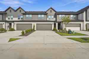 featured image of 8852 Enclave Way