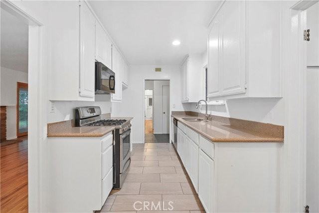 7335 Donna Ave - Photo 5 of 8