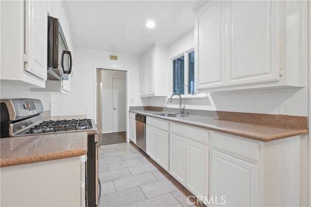 7335 Donna Ave - Photo 6 of 8