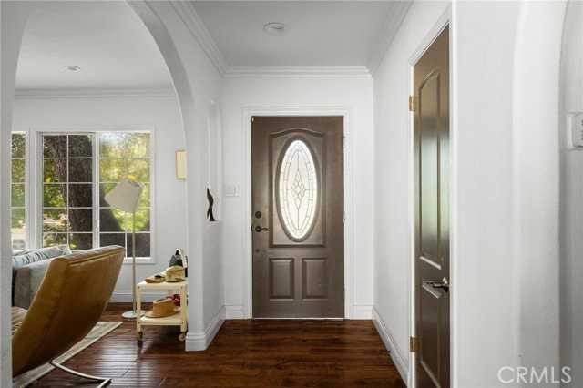 6247 Hamilton Ln - Photo 3 of 8