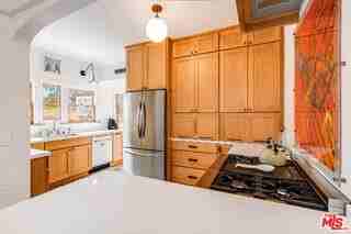 745 N Brighton St - Photo 5 of 8