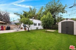 745 N Brighton St - Photo 6 of 8