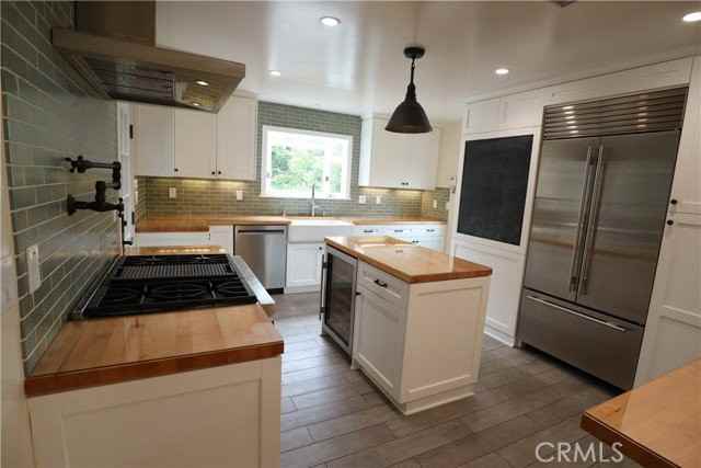 270 S Parkwood Ave - Photo 6 of 8