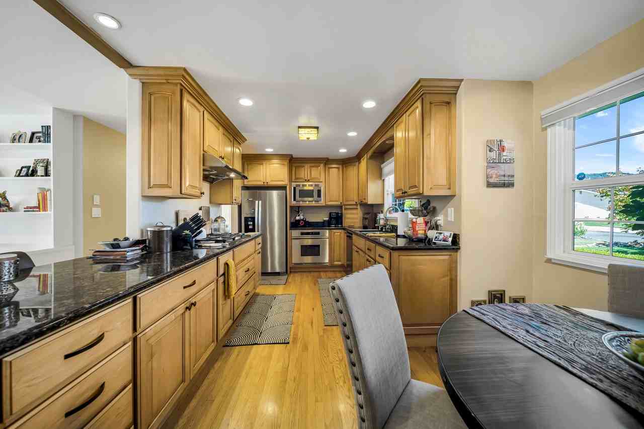 601 Cherry Ct #1 - Photo 5 of 35