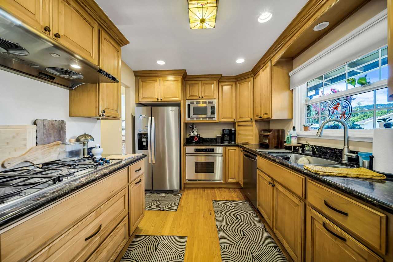 601 Cherry Ct #1 - Photo 6 of 35