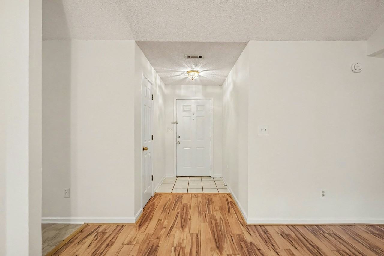 6349 Breckenridge Run - Photo 4 of 30