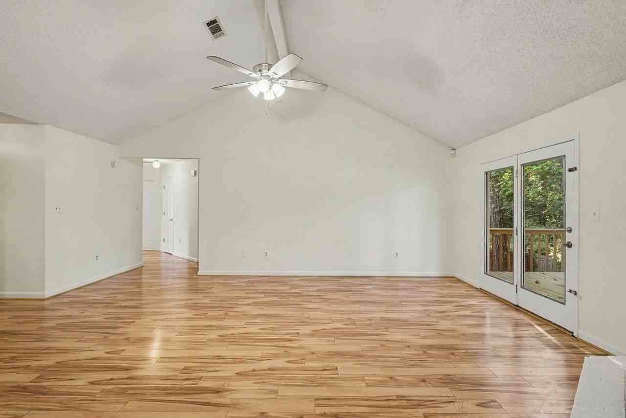 6349 Breckenridge Run - Photo 7 of 30